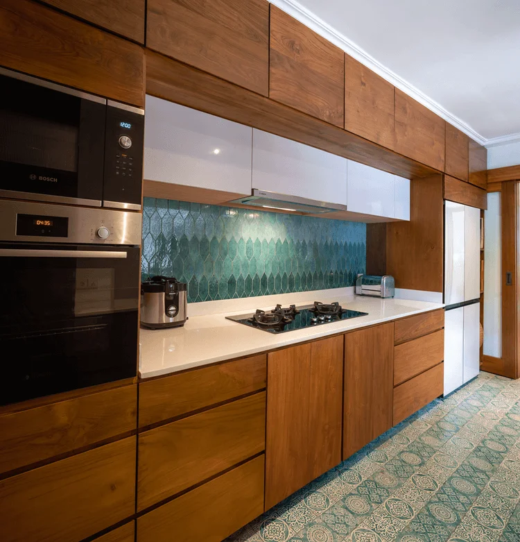Fully-equipped chef’s kitchen